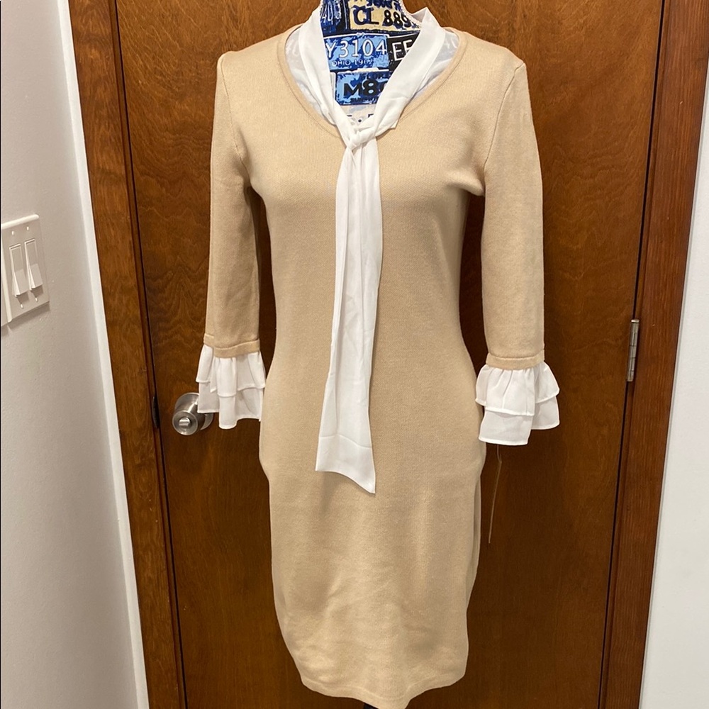 Hailey Lyn elegant Cream Dress with White Accents size small, NWT